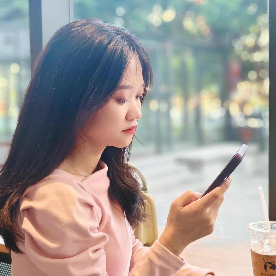 临沧社恐的小美