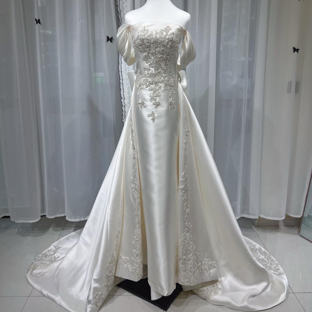 喜礼美妆旅拍工作室–丽丽