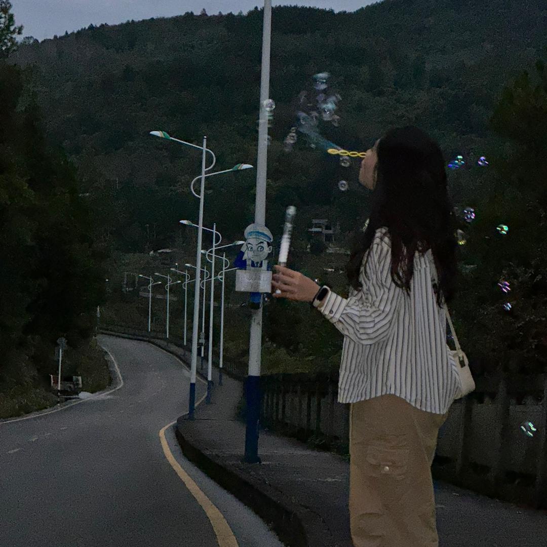 小田爱吃芹菜
