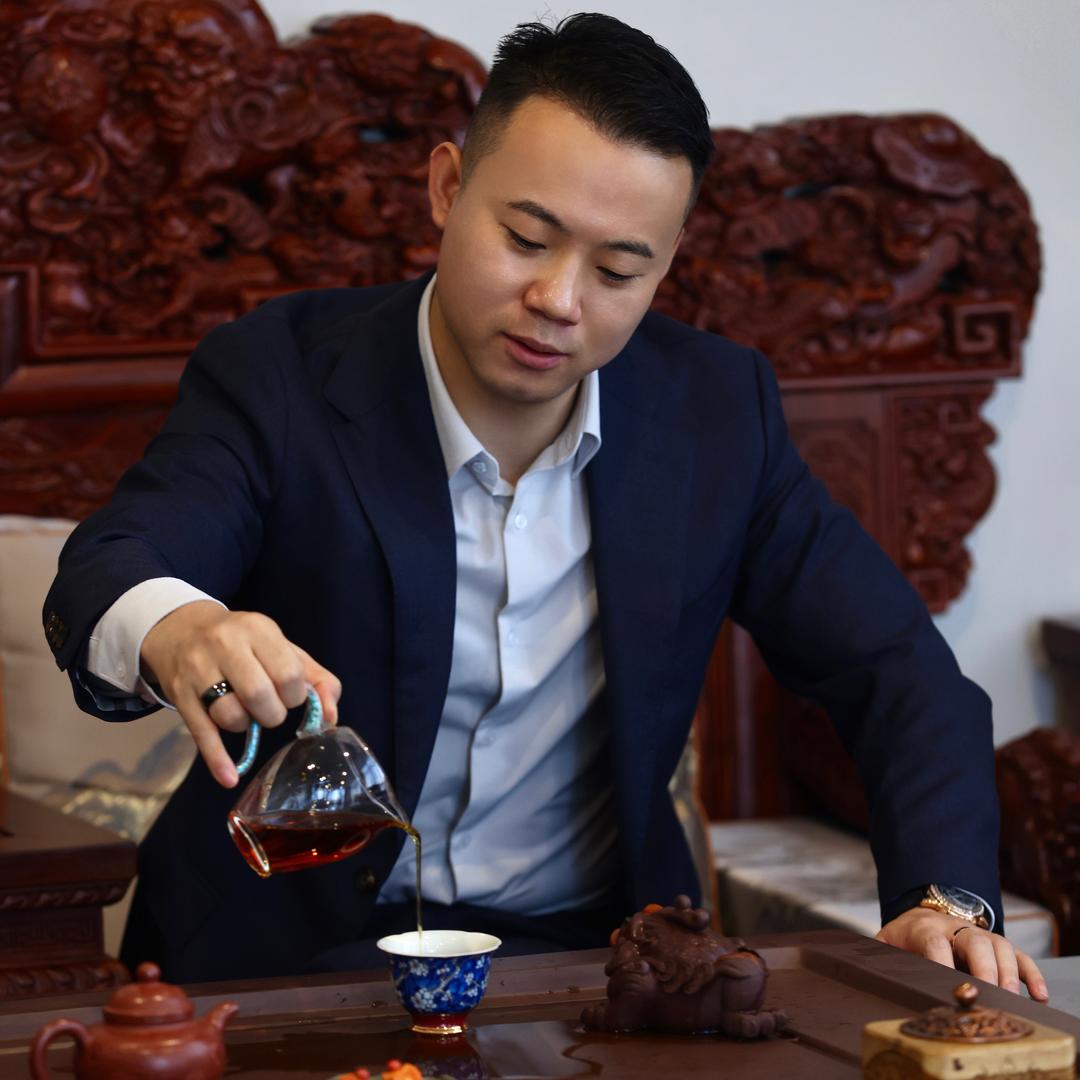 与谦同行