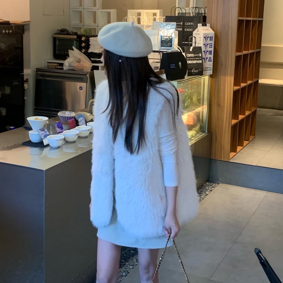 萍乡步行街胡桃匣子女装店