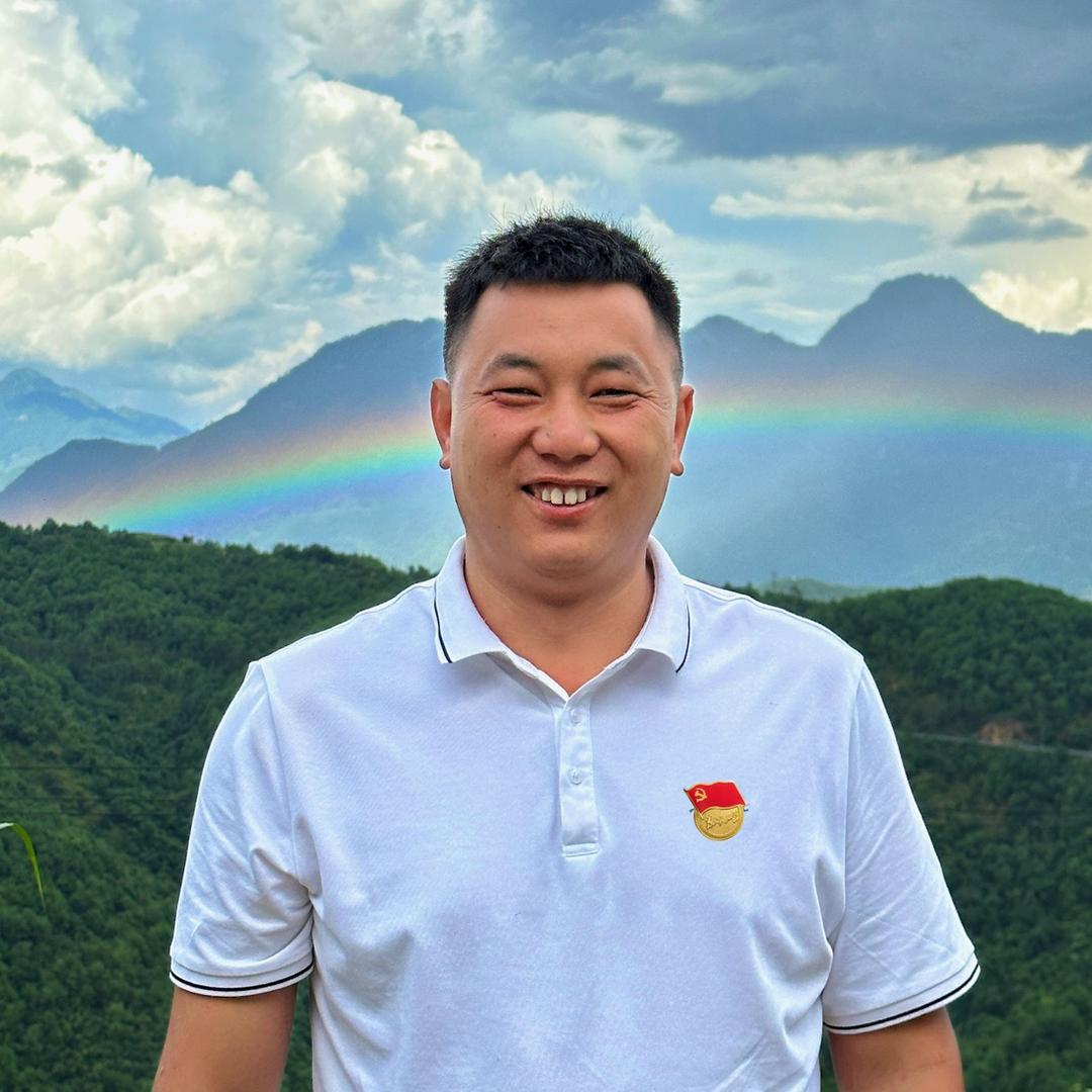 邦旭村副支书——邦霸专业合作社