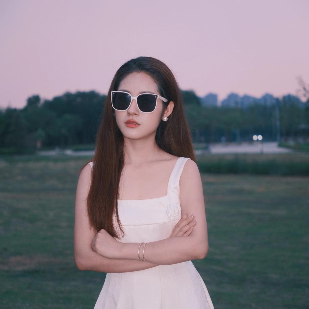 化妆师瑶瑶