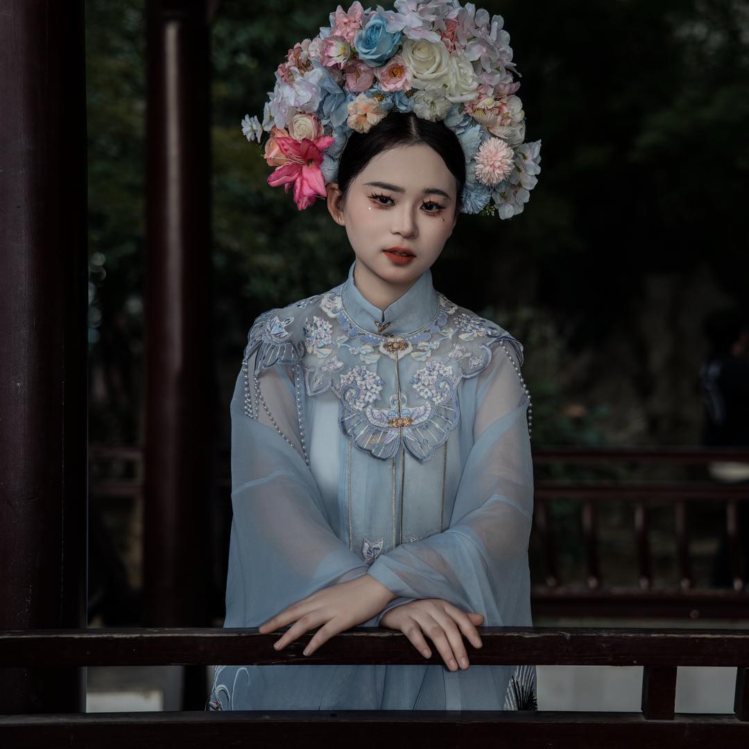 莉莉呀