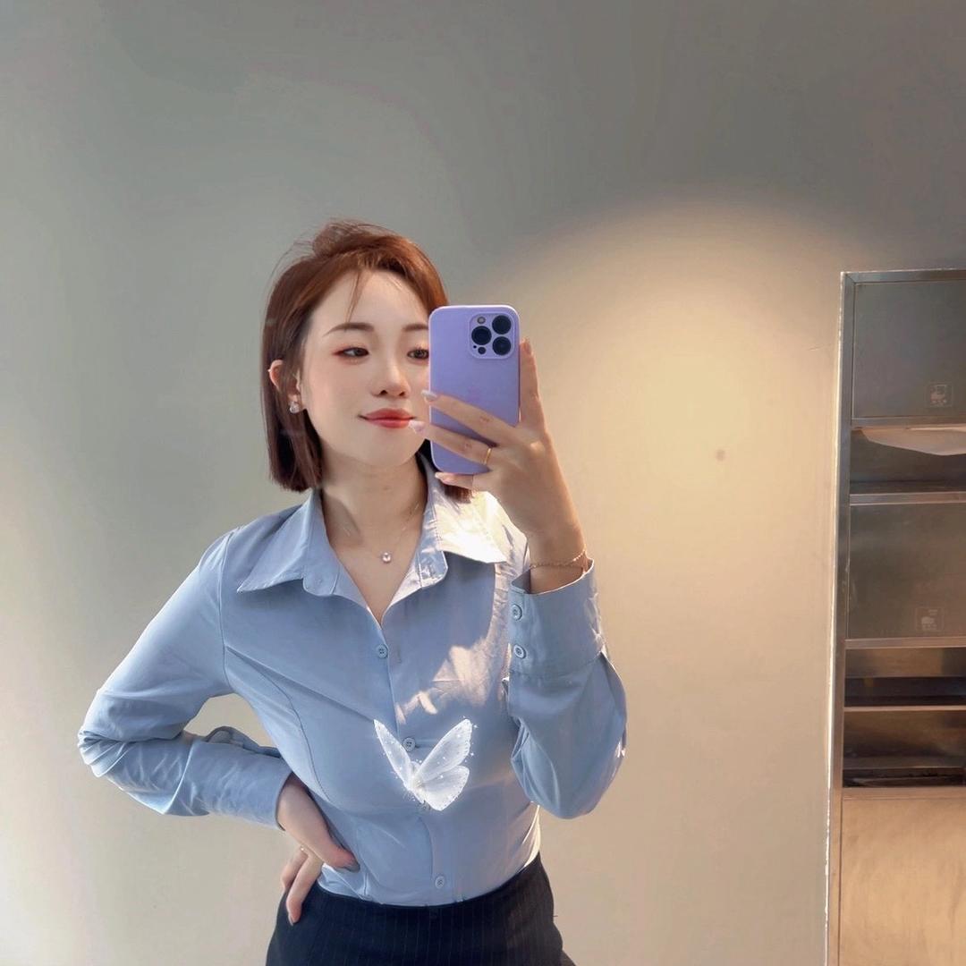 J女士