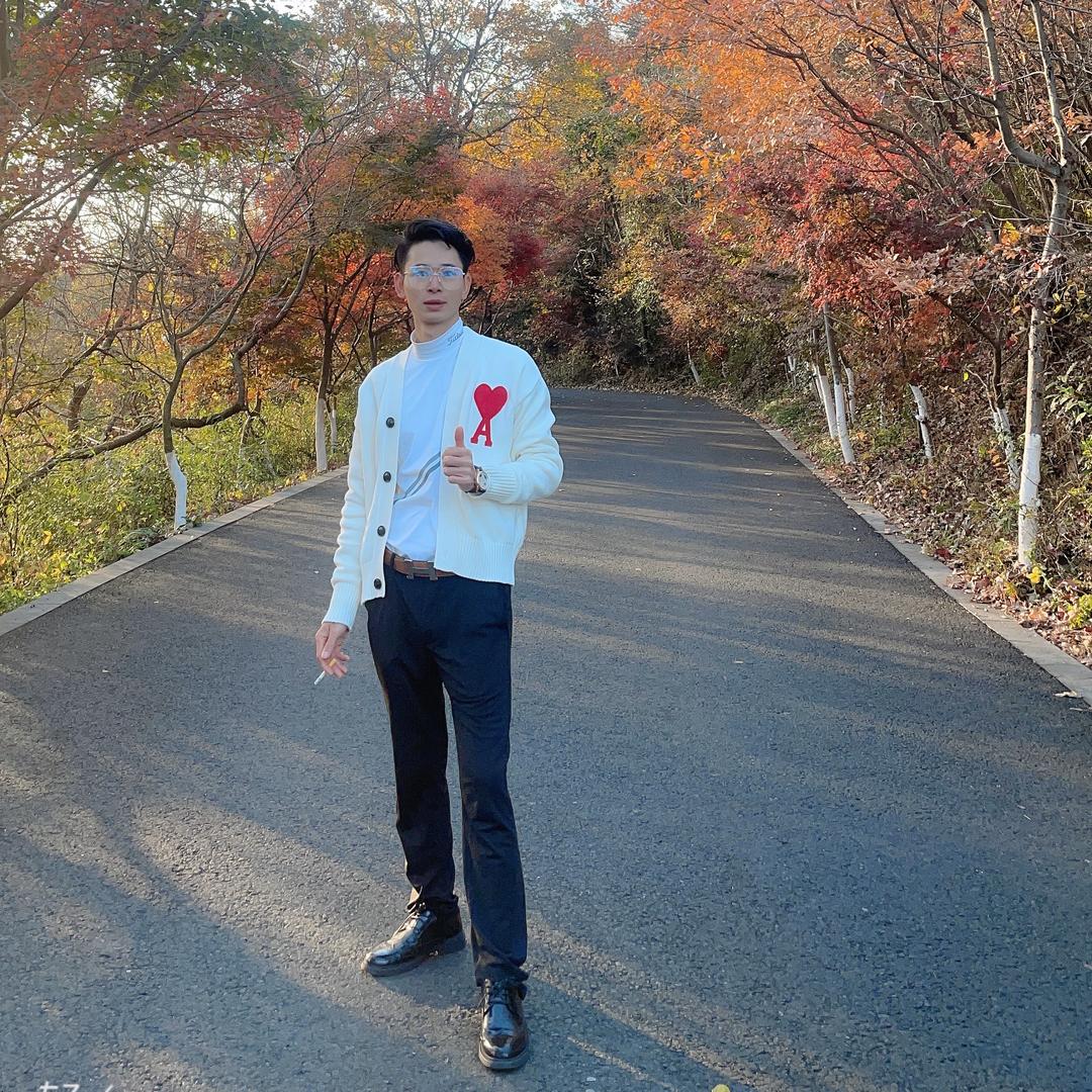 z华少z站在月球看地球的万像