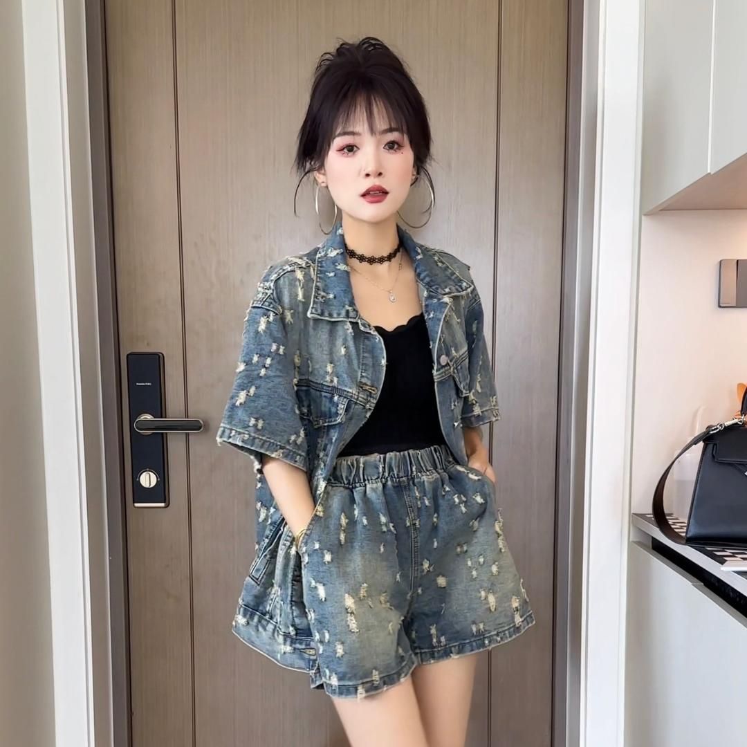 小朔朔