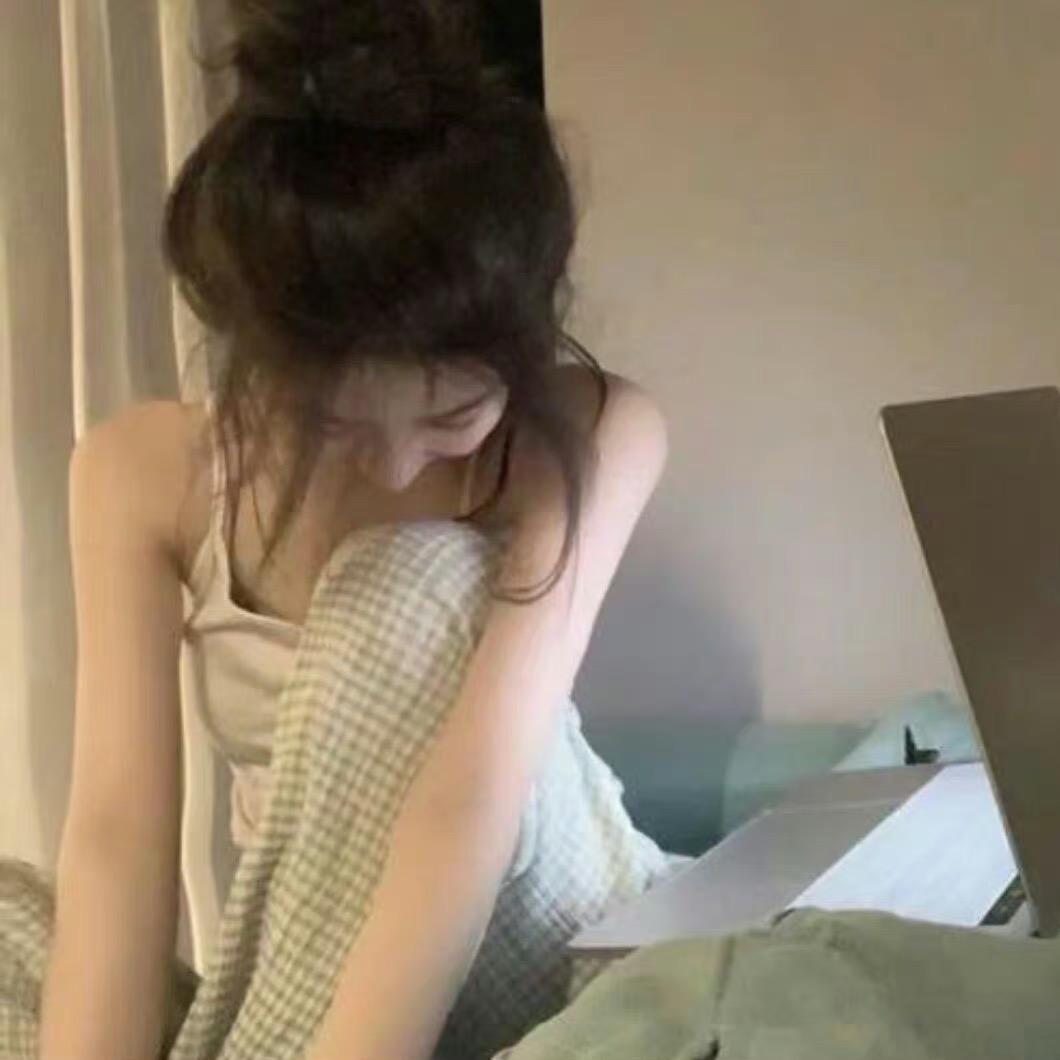 迪迦。