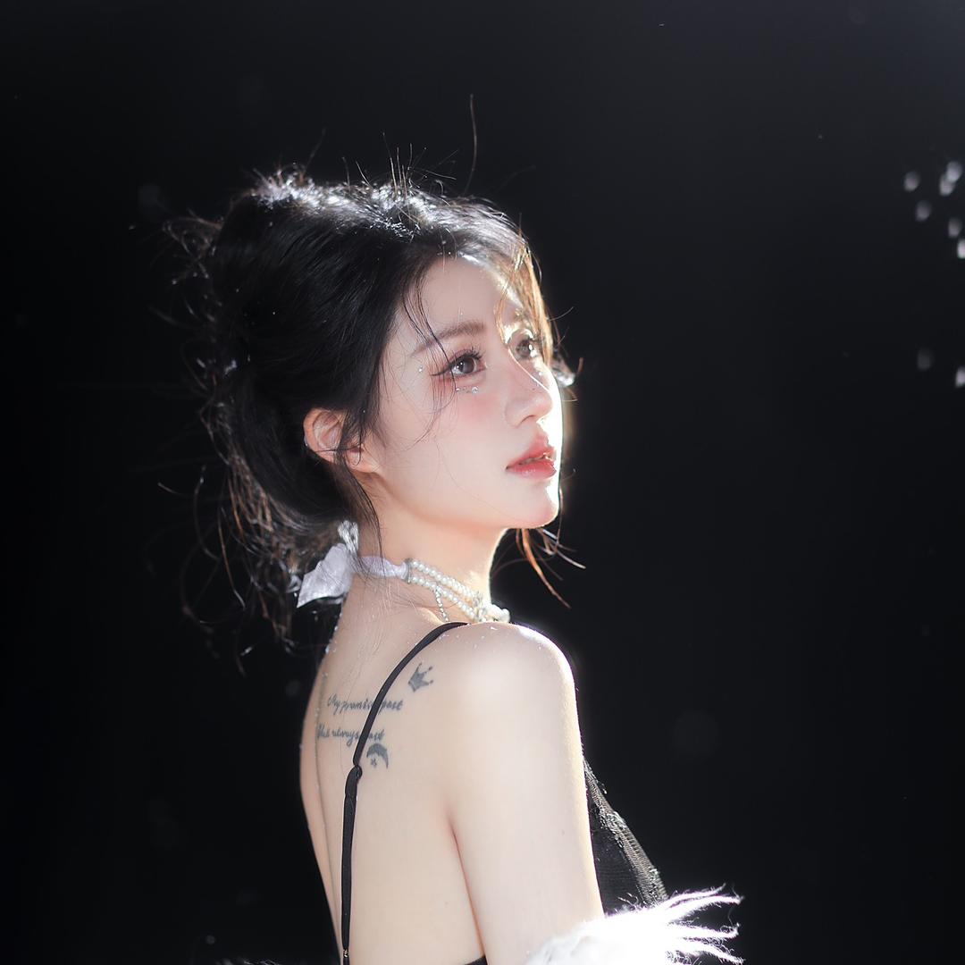 小美美  🍃