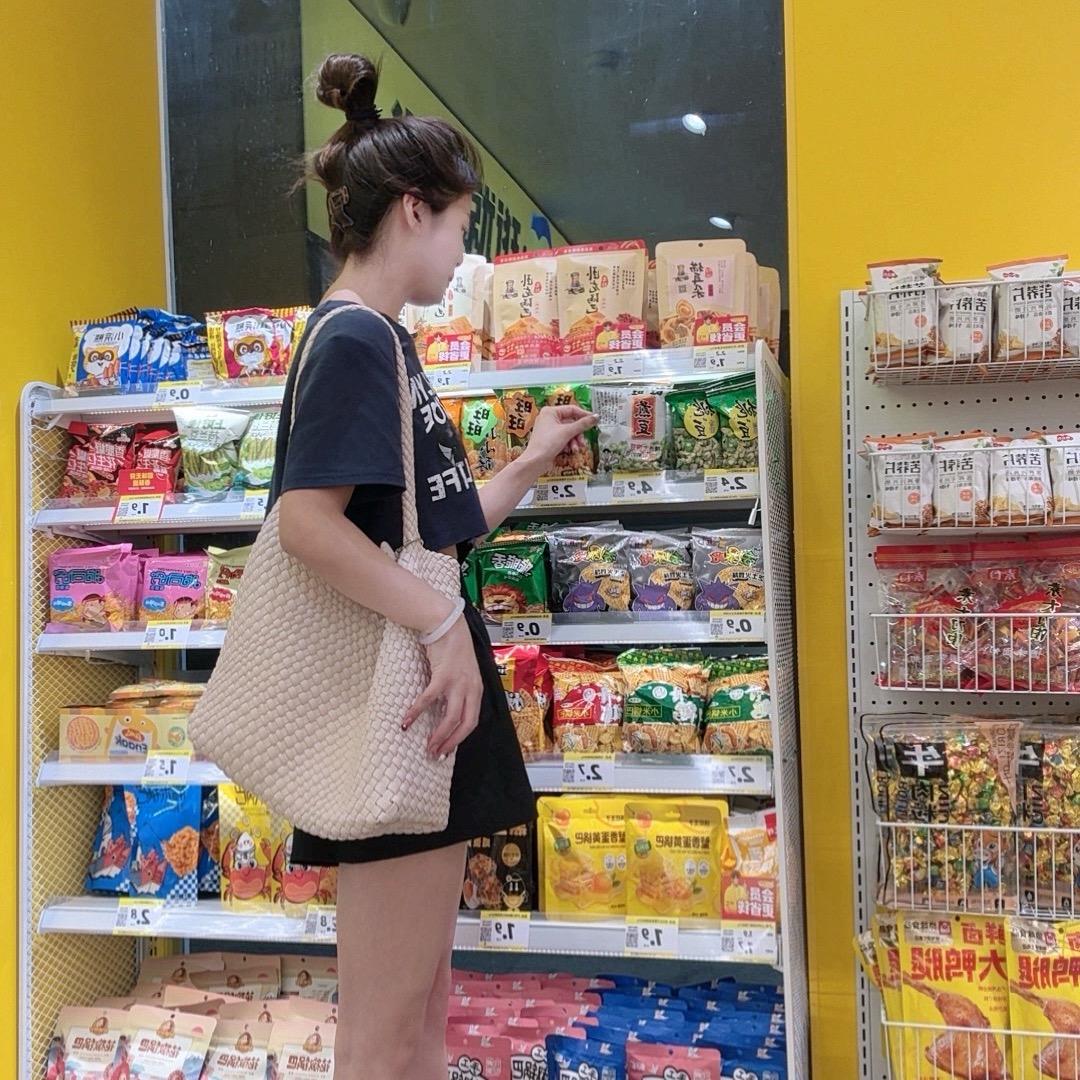 @ 㤀亼@