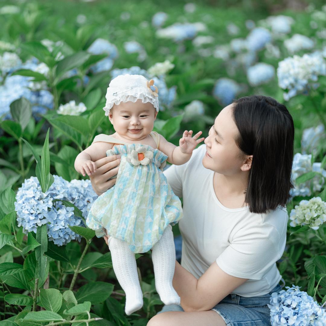 爱睡觉的小小何