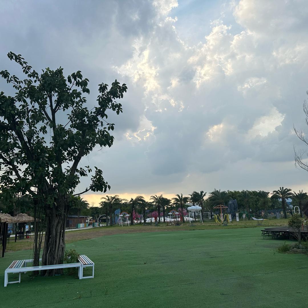 山外青山楼外楼