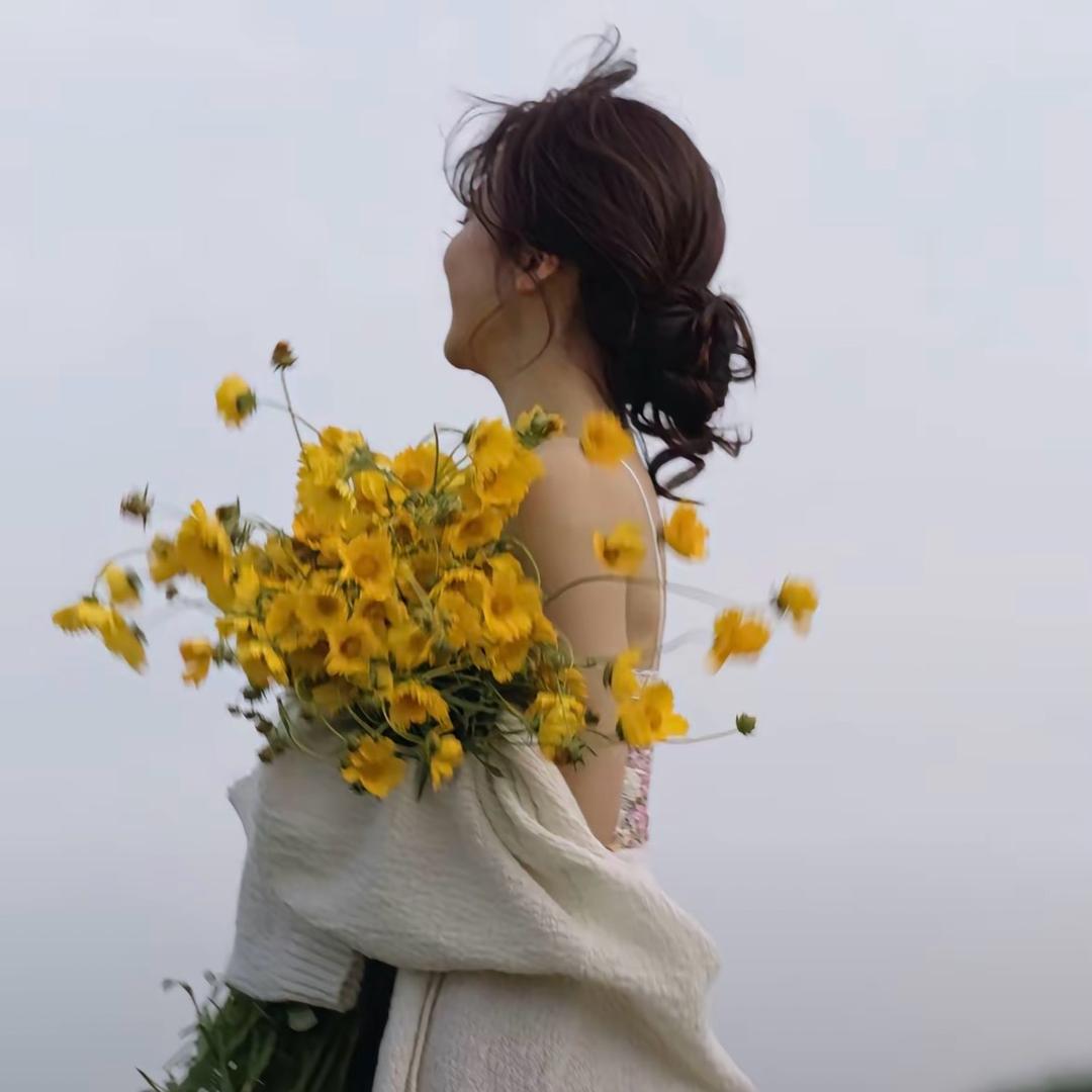 Z倩ᥫᩣ༠°（左各庄小胡街头炸鸡）