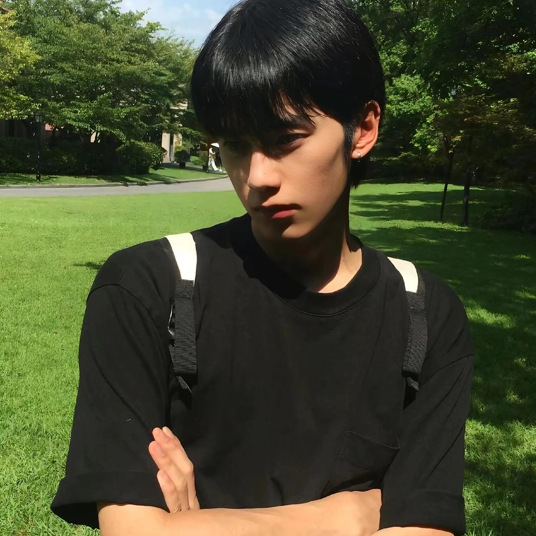 クールな小さな男