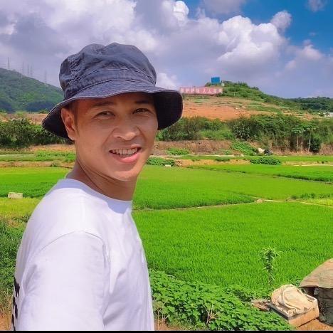 农民👨🏻‍🌾辉