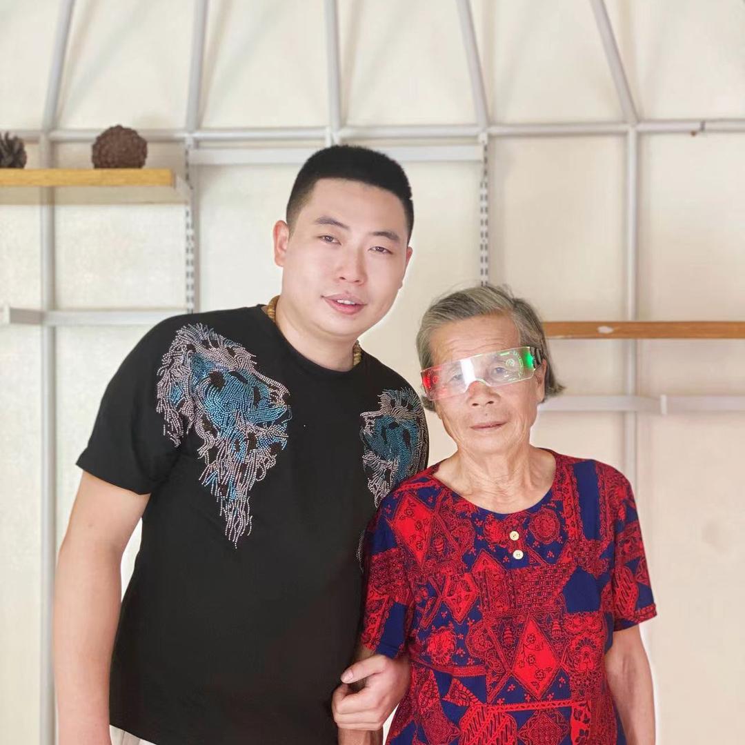 丸子哥。