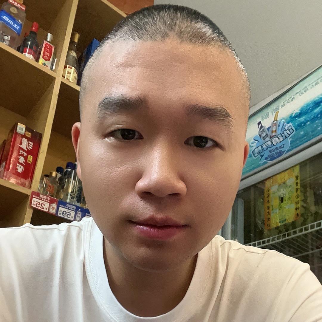 🐑亮亮🐑