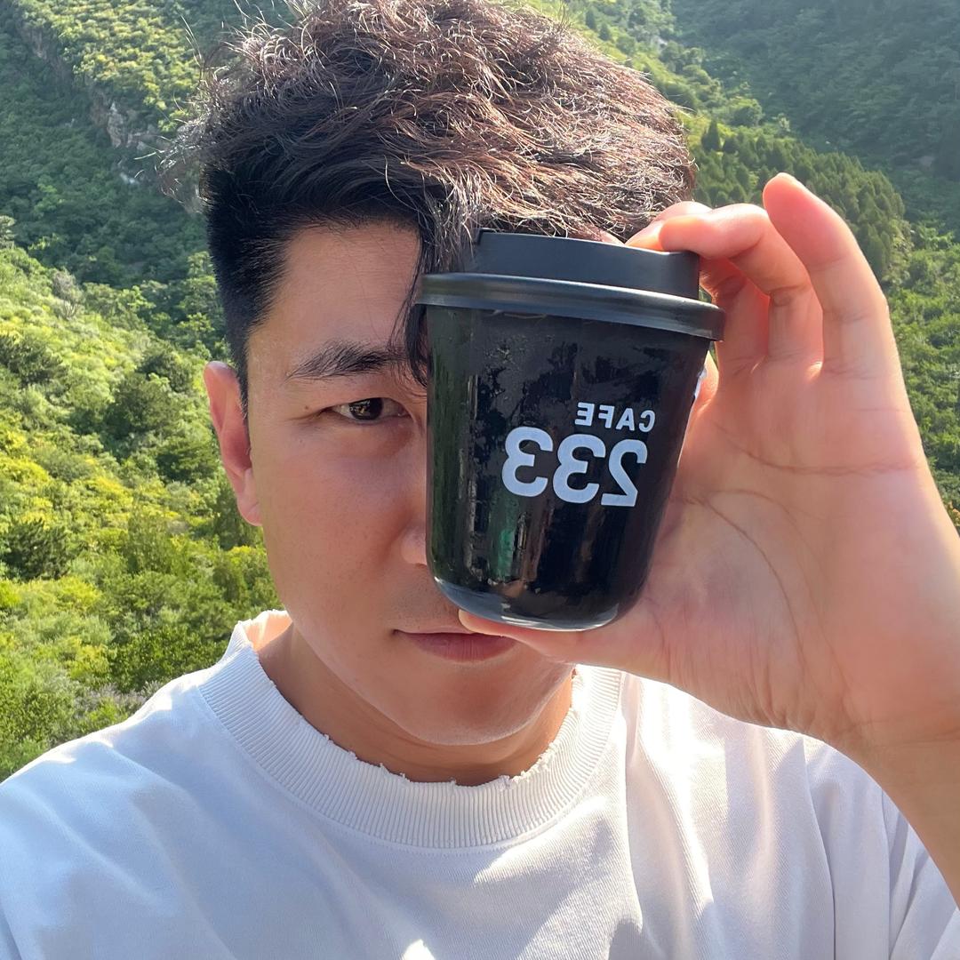 池子全球潮牌