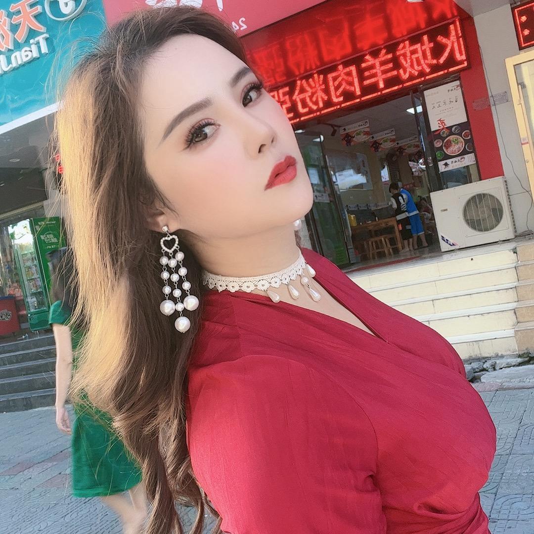 吴比幸福
