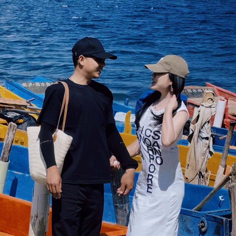 嬢嬢和朱朱的婚庆日常