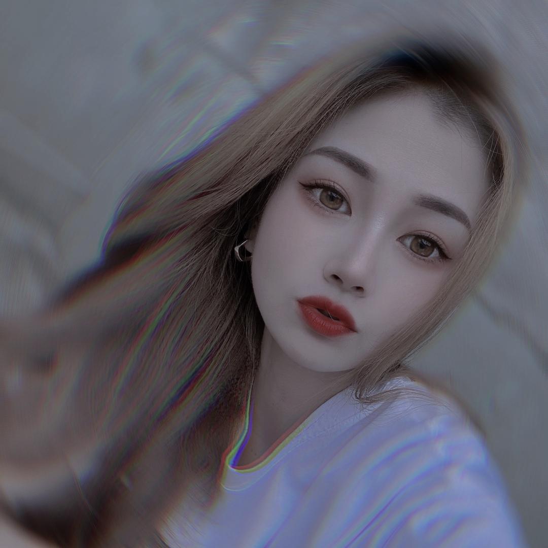 老铁家🉐二嫚👧