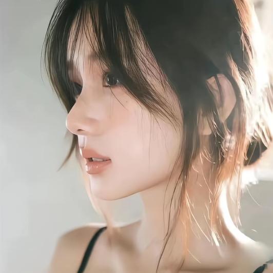 偶尔也会发呆～