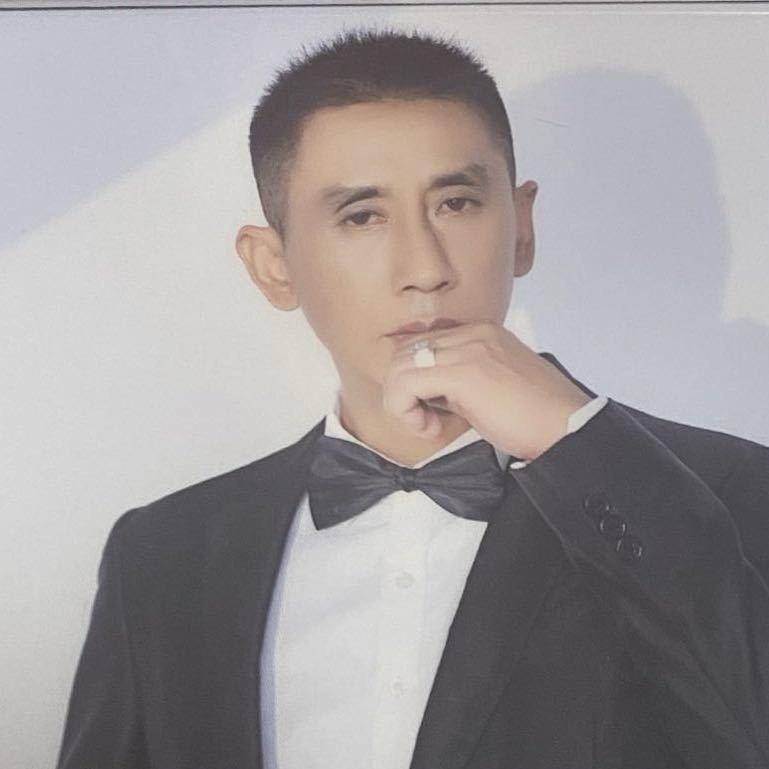 月亮是我踢弯的😜😜