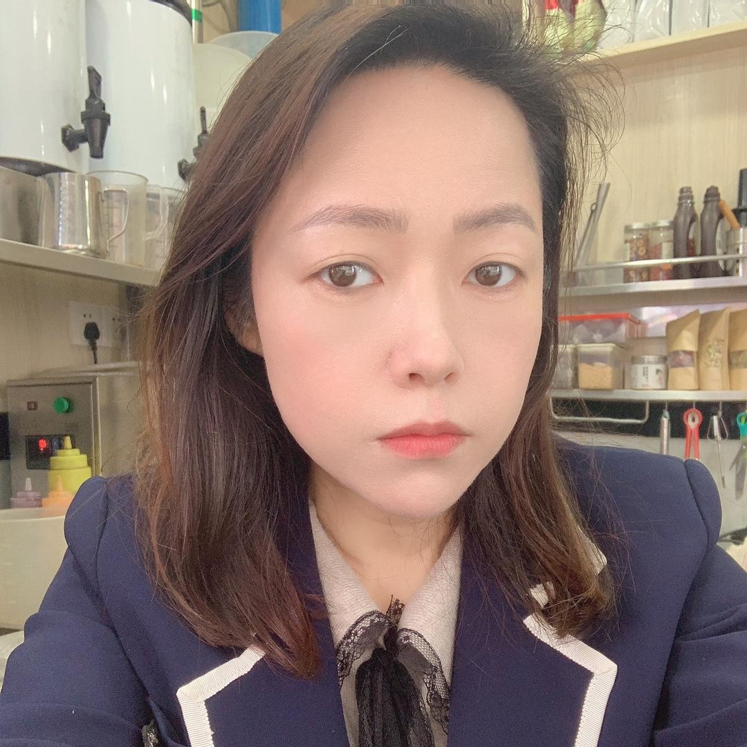 钇君