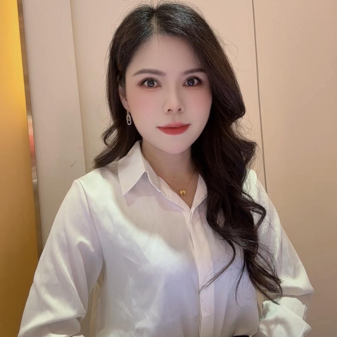 珠宝小姐姐💎_嘉怡💍