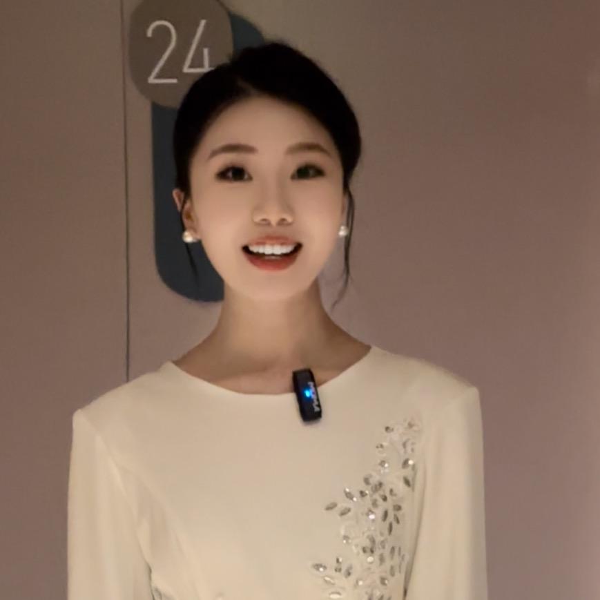 主持人海蓉（婚礼接单中）