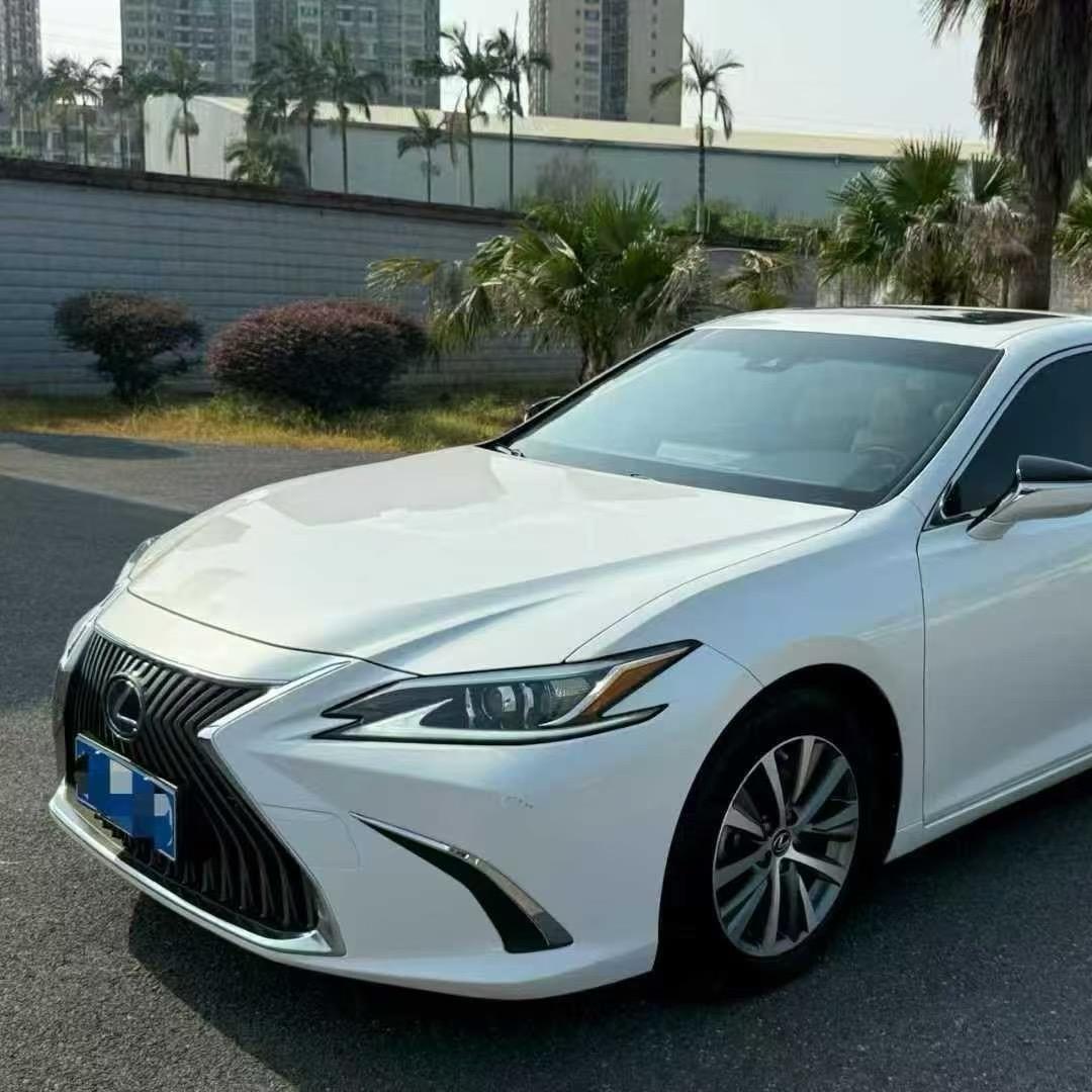 灵山县名驰汽车销售 十七表讲车