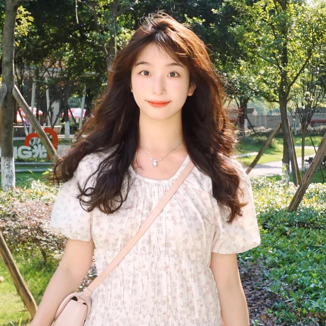 南充大学生铭铭