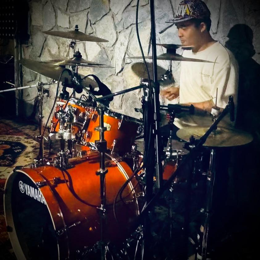 @专注打流行音乐的鼓手