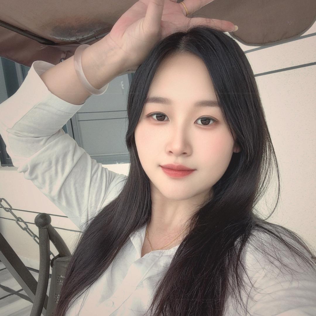 ᥫᩣ༠不爱吃糖…