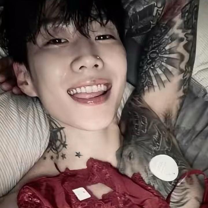 T O P