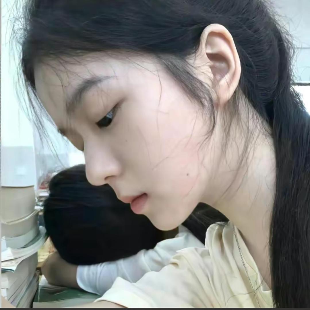 -  小7