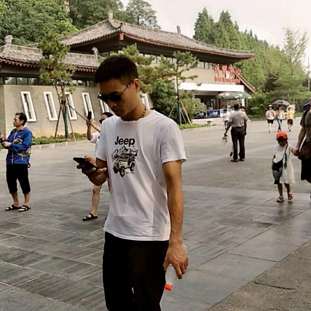 高建爱玩狗（宠物用品）