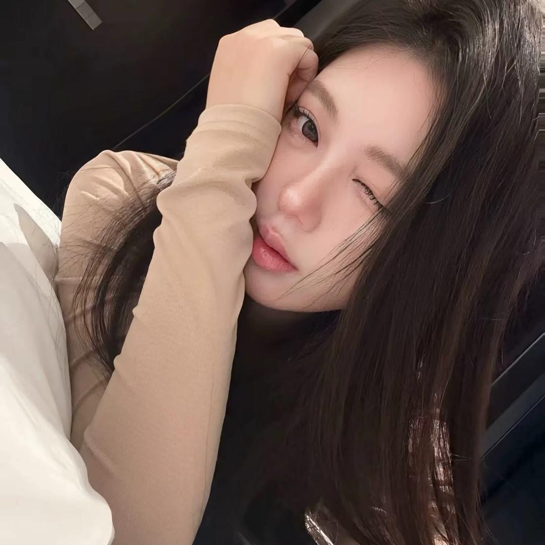 33岁二婚高冷后妈
