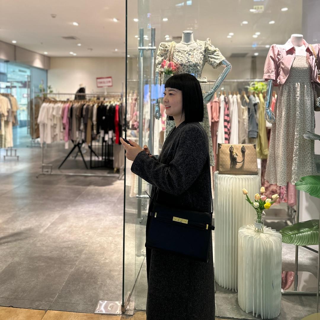 卓米卡-设计师集合店