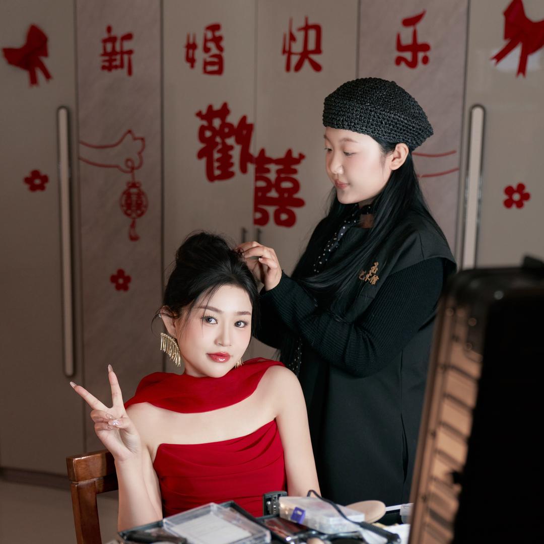 曼玉婚纱艺术馆 安心