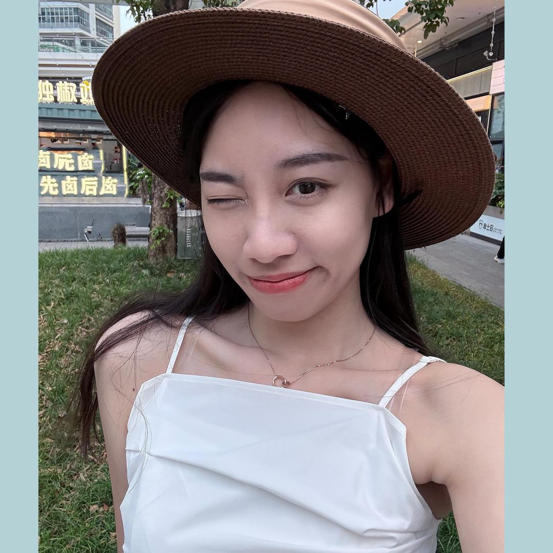 余兮嘉