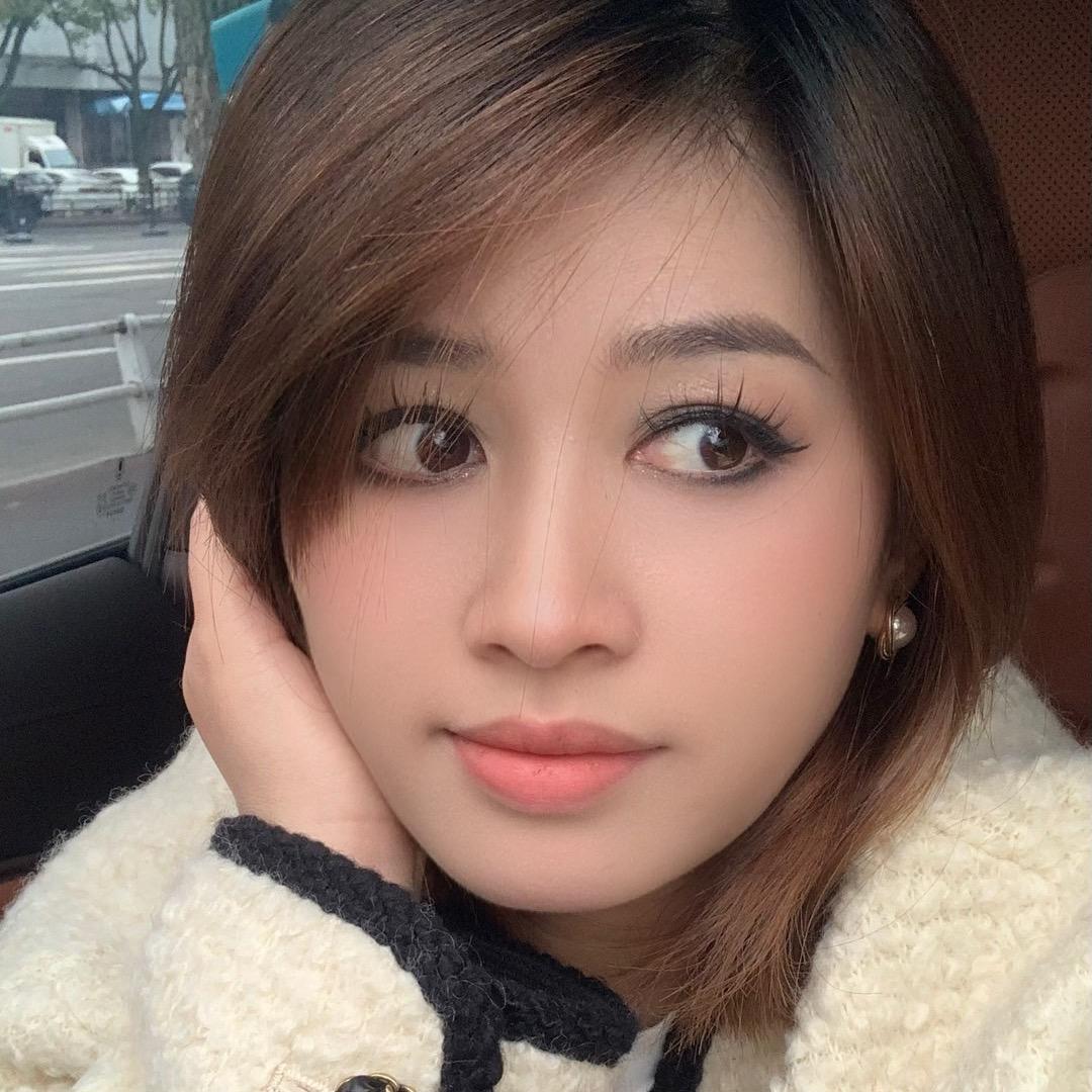 何卿月