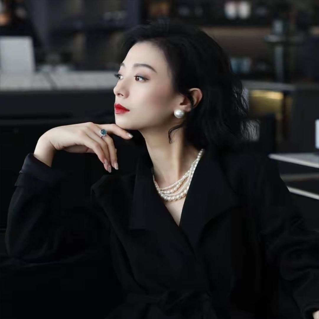 西子女装时尚穿搭