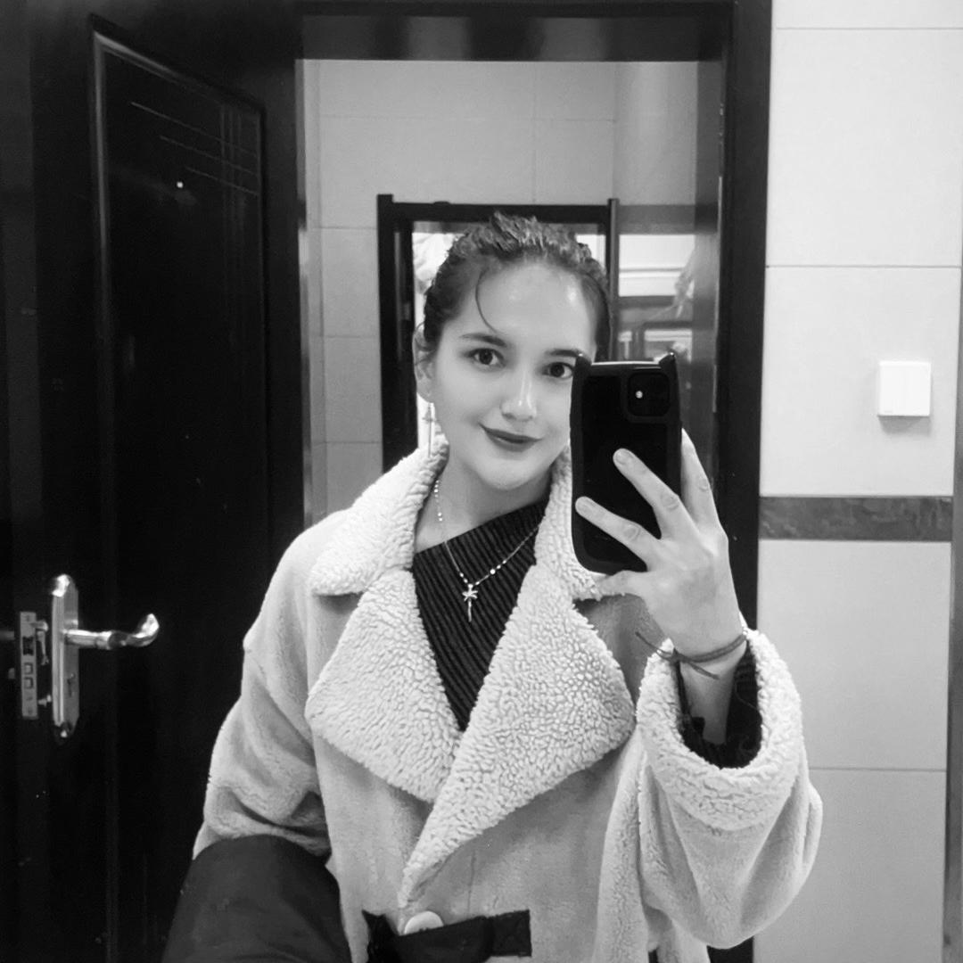 空港新城庆梦万百货店（个体工商户）