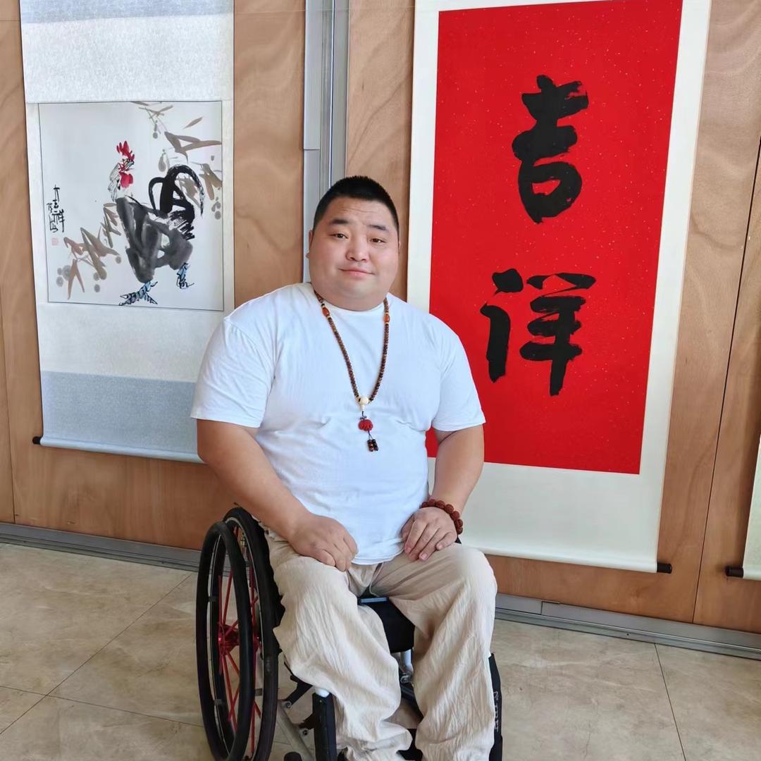 黄成成