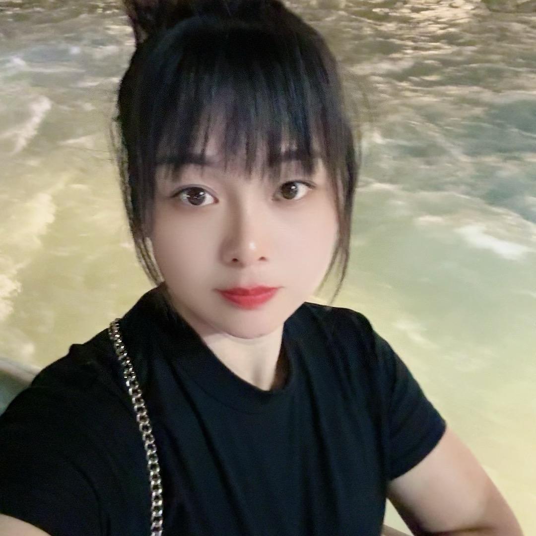 @丽
