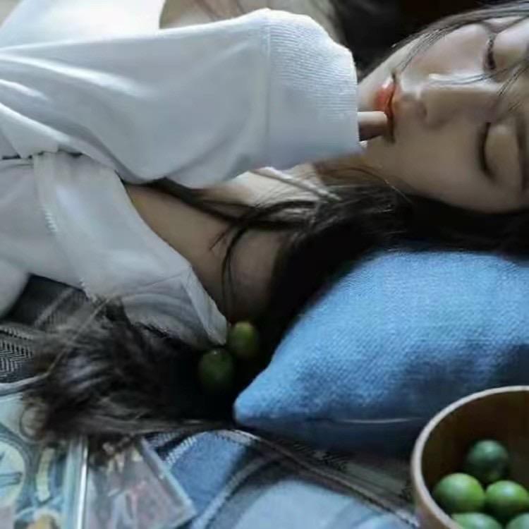 🌱🌱没心没肺的丫头🌱🌱