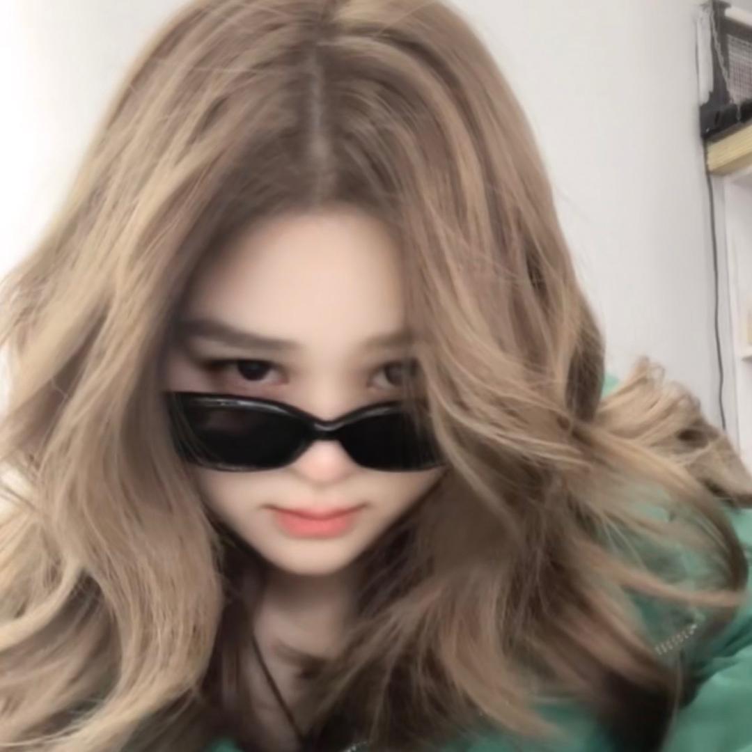 🌸咻biu哟💋👀(减肥中)