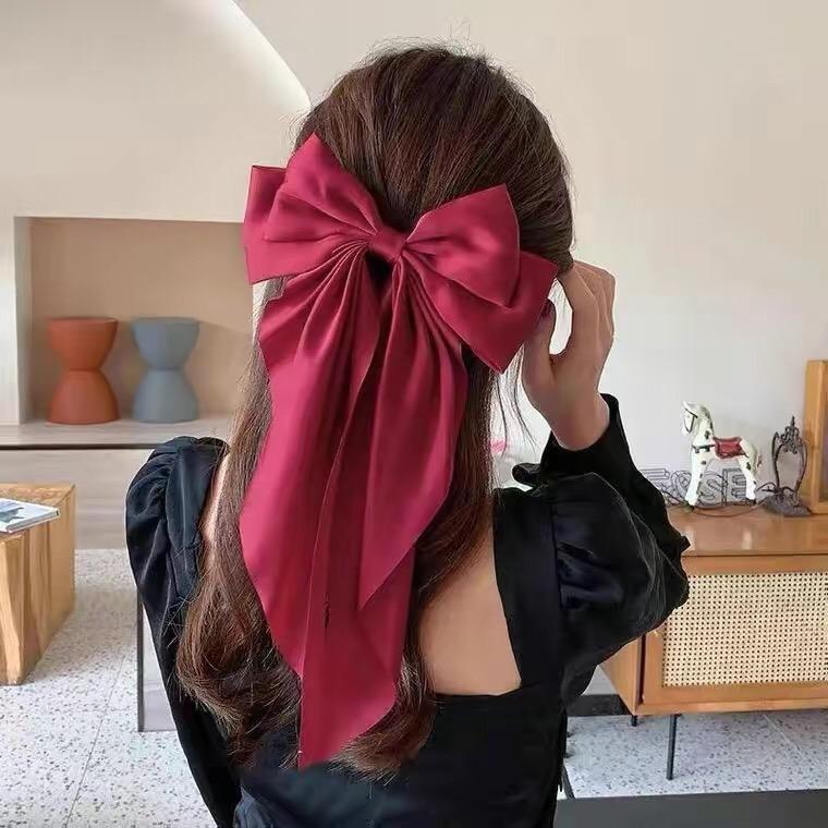 😈