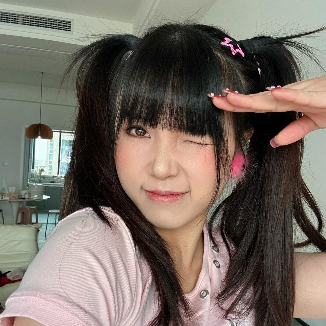 李雪HannaLee
